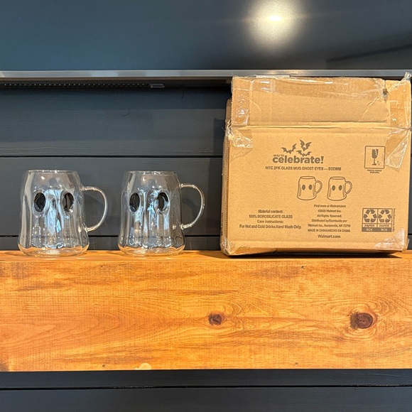 Clear Glass Ghost Face Mugs - Set of 2 - Picture 5 of 6